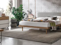 Letto in legno con testiera in tessuto Milly di Tomasella