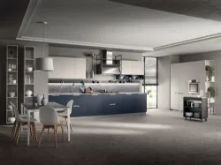 Cucina su misura Mia Blu Moon e Grigio Chiaro di Scavolini